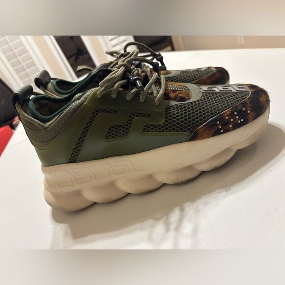 Versace Chain Reaction
Size: Men's / US 10 / EU 43 - Picture 1 of 12